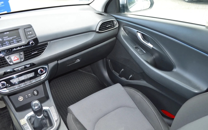 Hyundai I30 cena 29889 przebieg: 362101, rok produkcji 2017 z Sławno małe 154